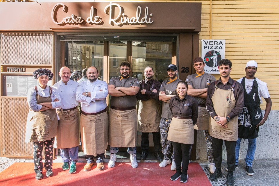 Casa De Rinaldi - Dove mangiare una Vera Pizza Napoletana al Rione Alto?